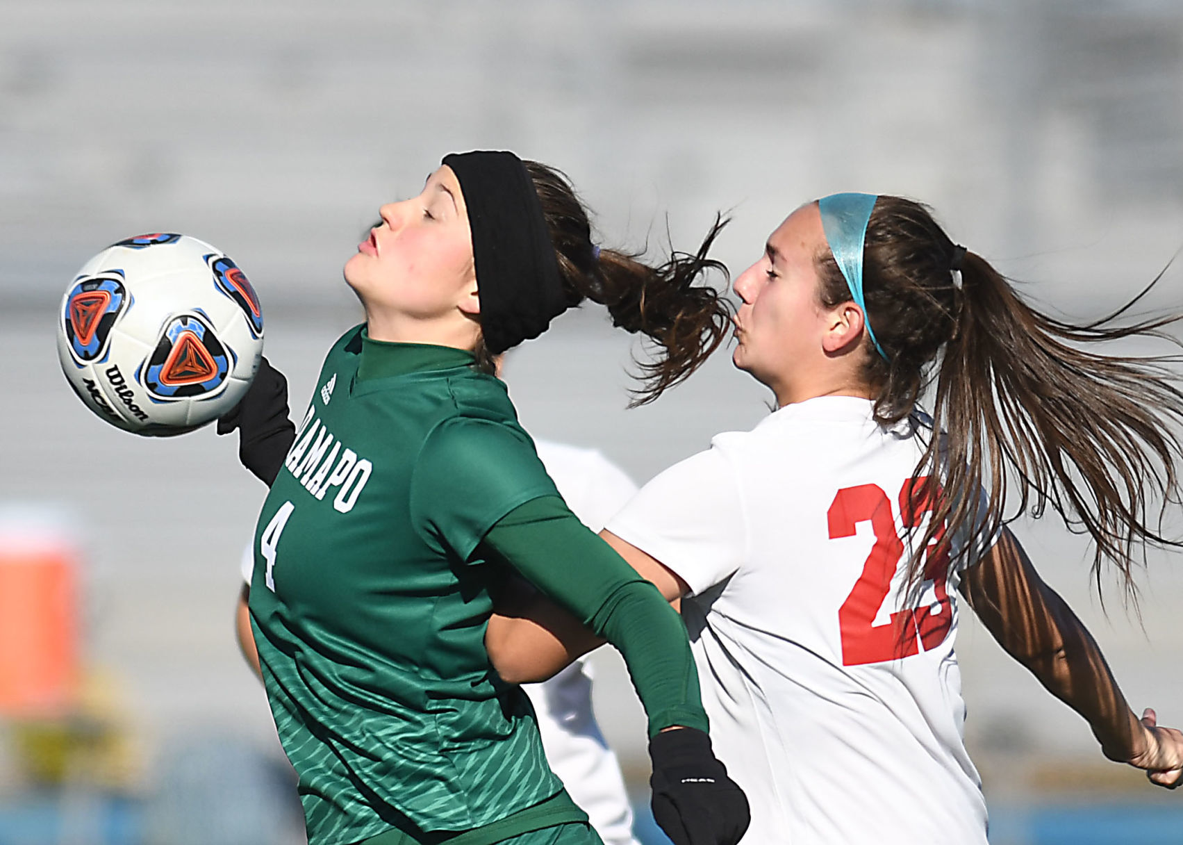 111719_spt_ocgirlssoccer00123710